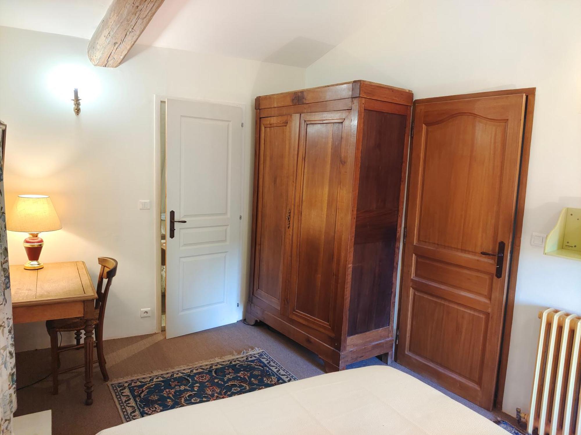 Bed and Breakfast Rue Du Chateau A Cabrieres D'Avignon Екстер'єр фото