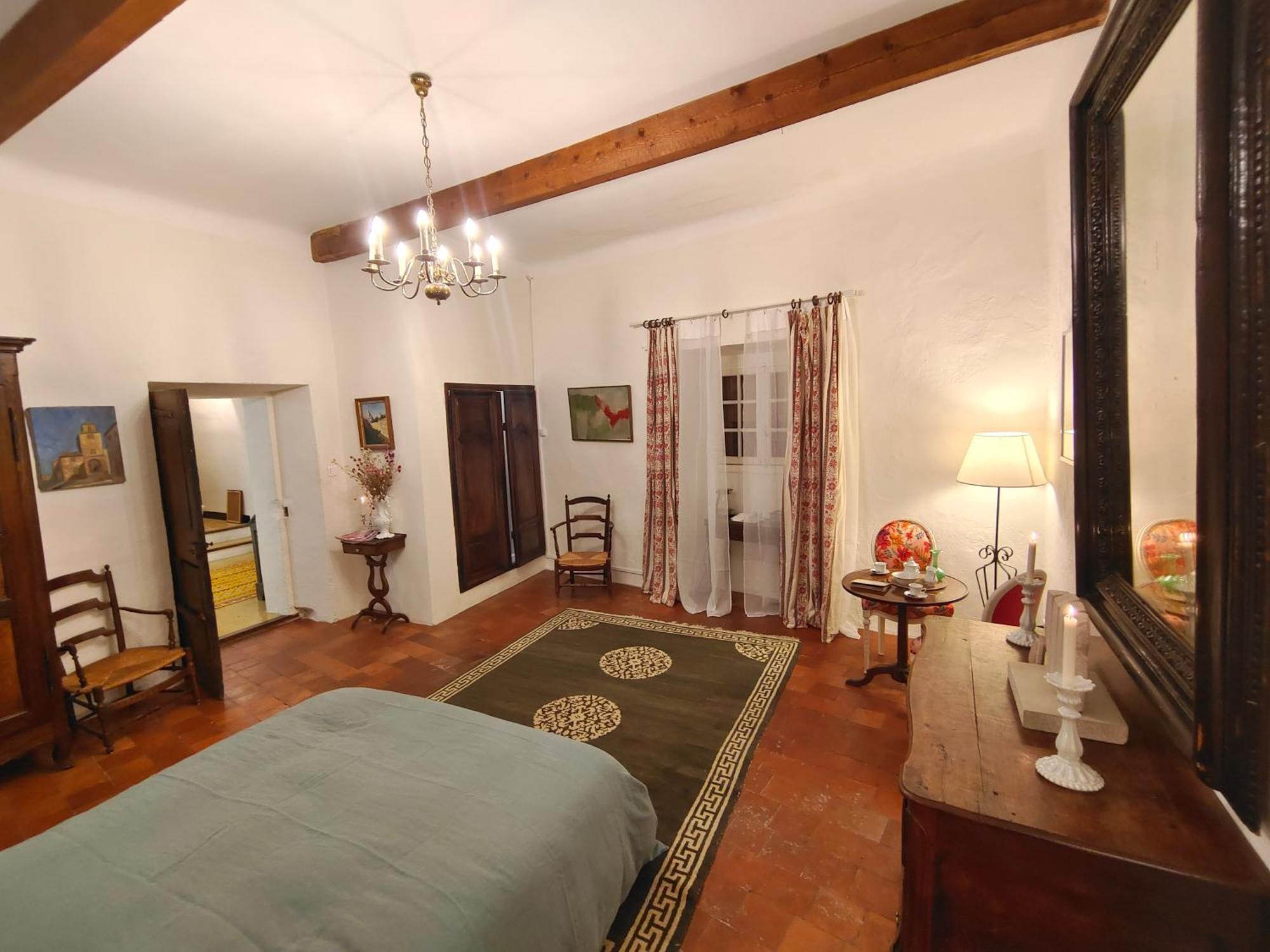 Bed and Breakfast Rue Du Chateau A Cabrieres D'Avignon Екстер'єр фото