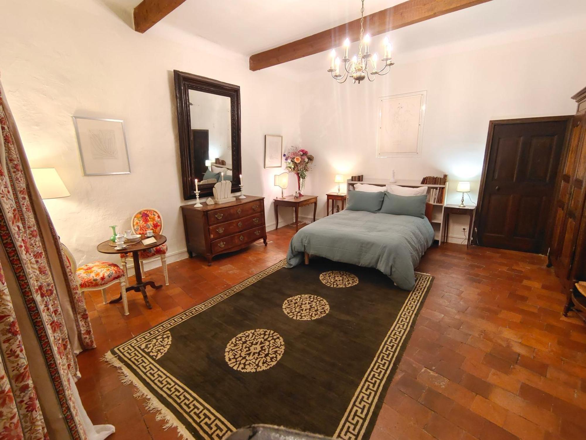 Bed and Breakfast Rue Du Chateau A Cabrieres D'Avignon Екстер'єр фото