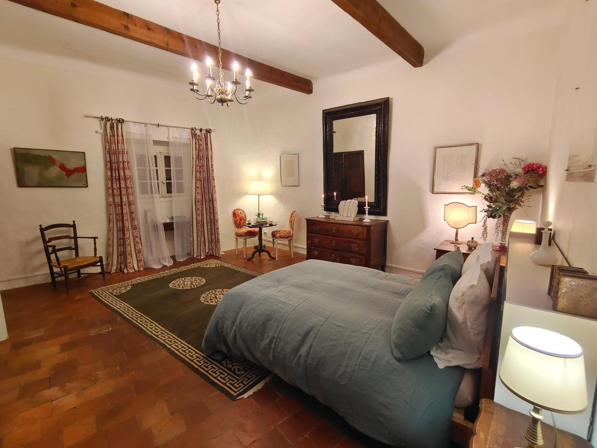 Bed and Breakfast Rue Du Chateau A Cabrieres D'Avignon Екстер'єр фото