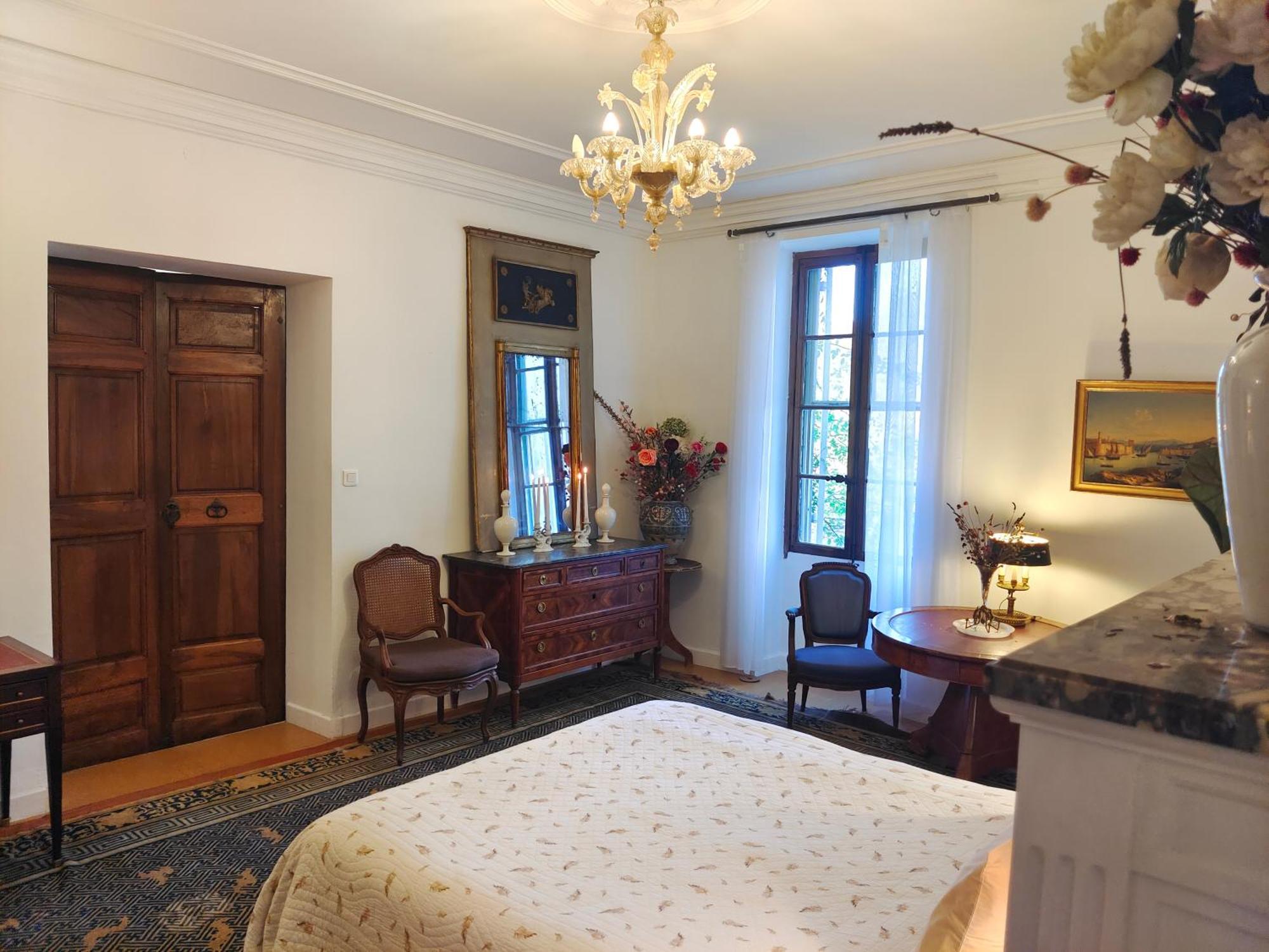 Bed and Breakfast Rue Du Chateau A Cabrieres D'Avignon Екстер'єр фото