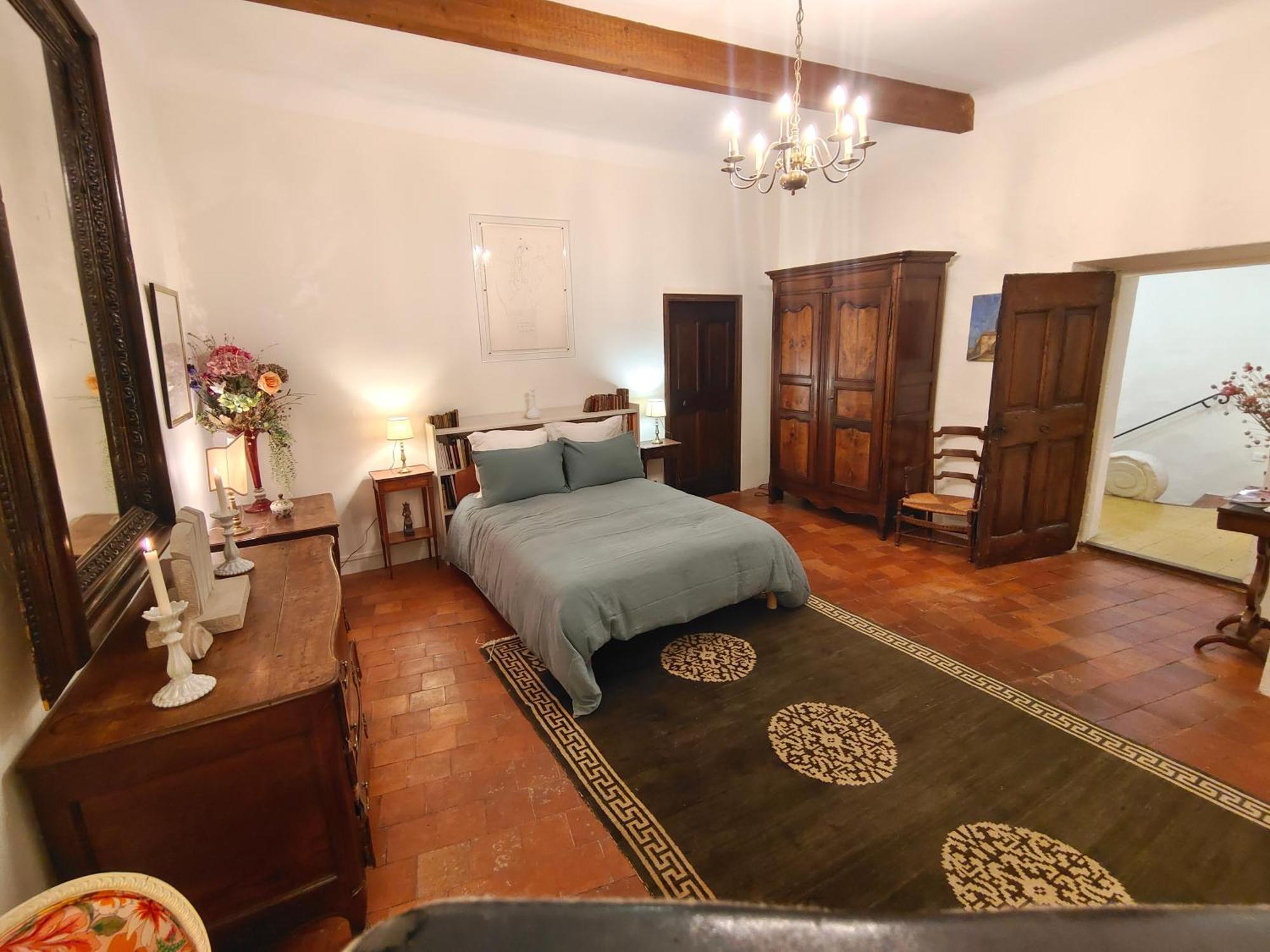 Bed and Breakfast Rue Du Chateau A Cabrieres D'Avignon Екстер'єр фото